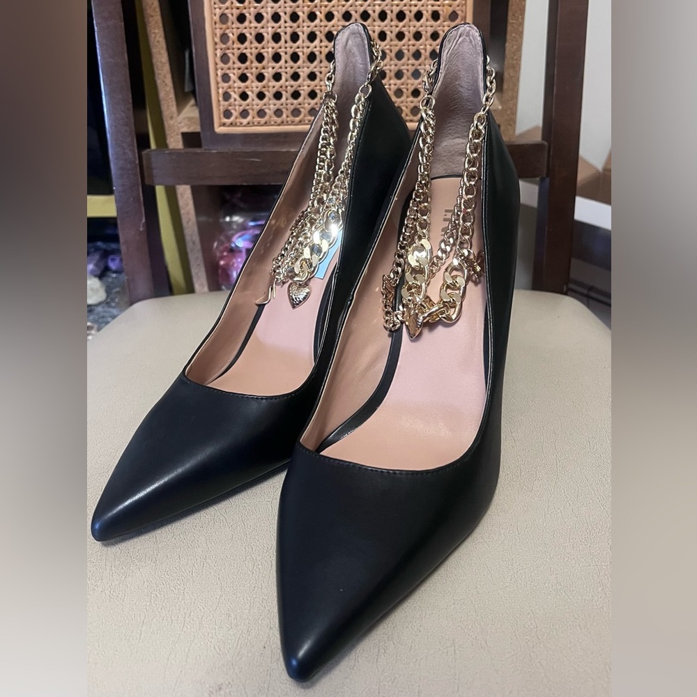 Brand New I.N.C. International Concepts Women's SYRIA Charm Pumps size 10 black